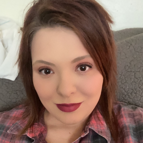 Meet your Posher, Haley - Picture 1 of 1